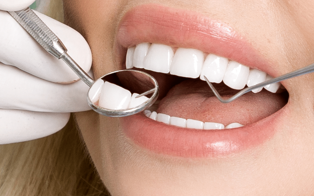 General Dentists Vs Cosmetic Dentists | CosMediSmile Blog